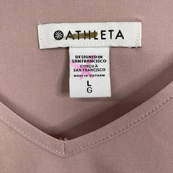 Athleta Swing Forward Pleated Tank Top Size Large NWT - Picture 4 of 7